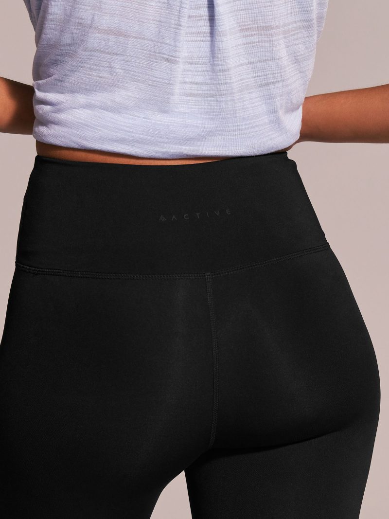 Leqinhk474555 Black Active Power Capri Leggings - Image 4